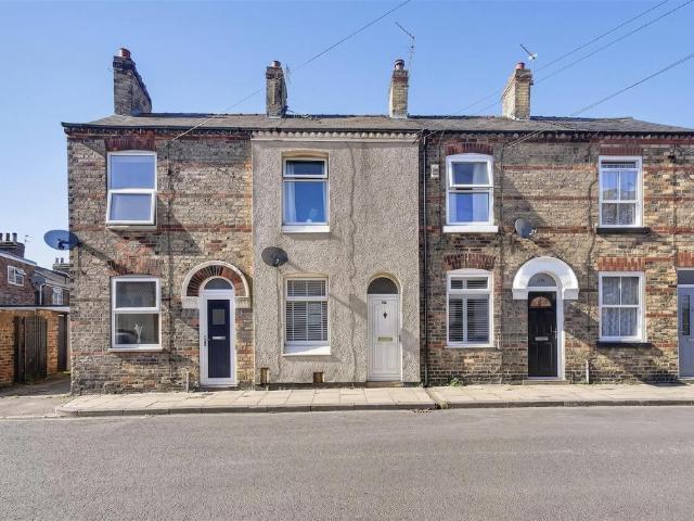 House for sale in Holgate, High Field