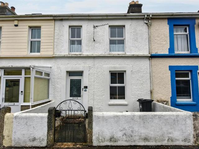 House for sale in Roseworthy, Cornwall