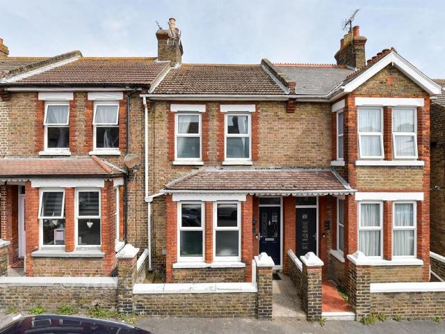 House for sale in East Cliff, Acol