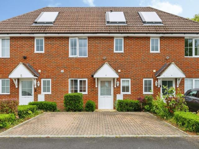House for sale in Aldershot, Hampshire