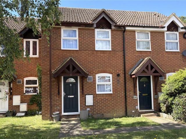House for sale in West Bedfont, Lower Halliford