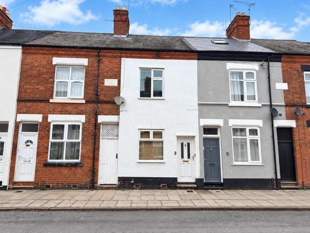 House for sale in Aylestone Park, Leicester