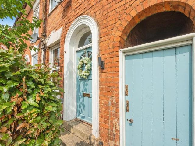 House for sale in Barbourne, Worcestershire