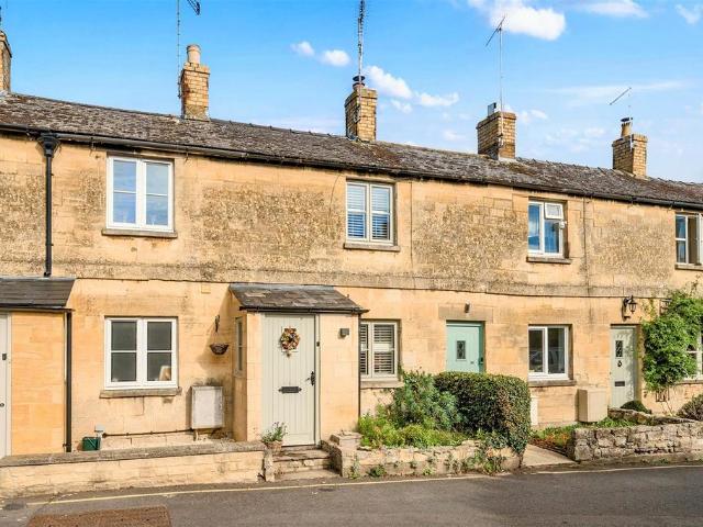 House for sale in Winchcombe, Pamington