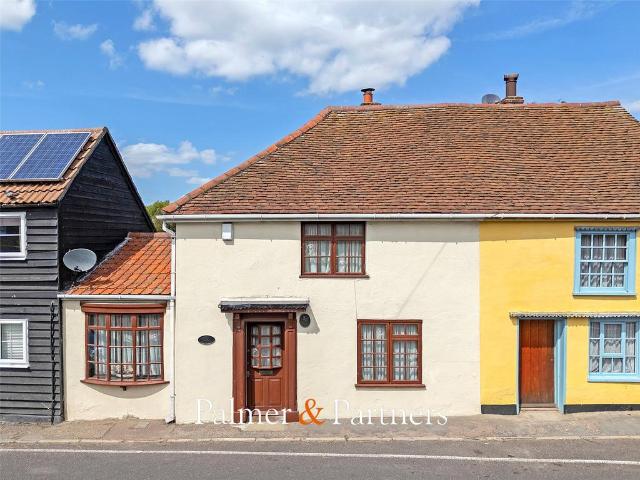 House for sale in Dale Hill, Essex