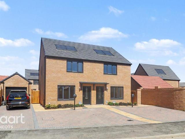 House for sale in The Stukeleys, Huntingdon