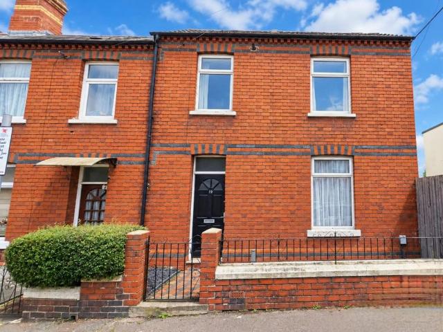 House for sale in Maindy, Cardiff
