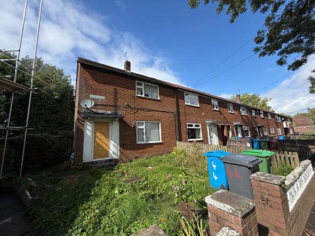 House for sale in Hathershaw, Pendock
