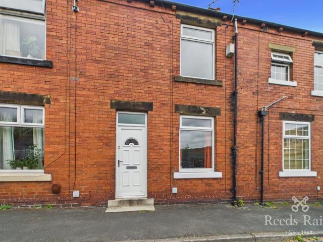 House for sale in Horbury, West Yorkshire