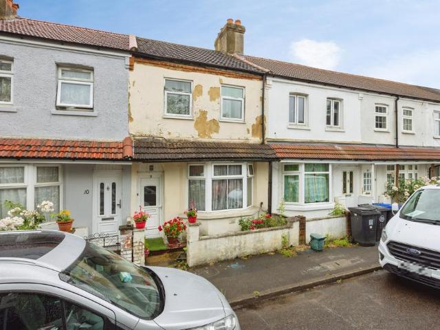 House for sale in Sheerwater, Woking
