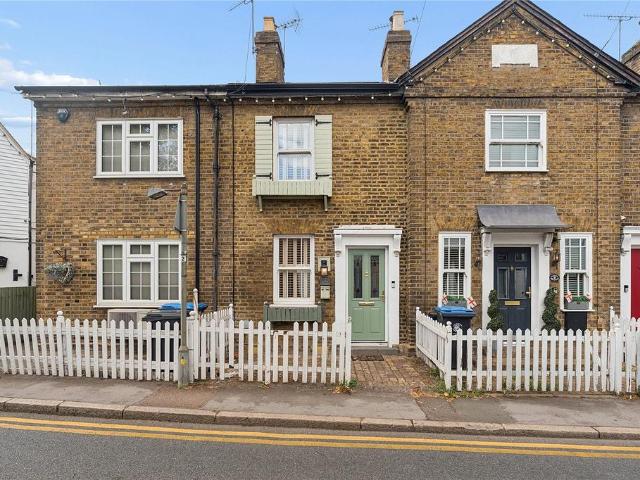 House for sale in Lambourne, Epping