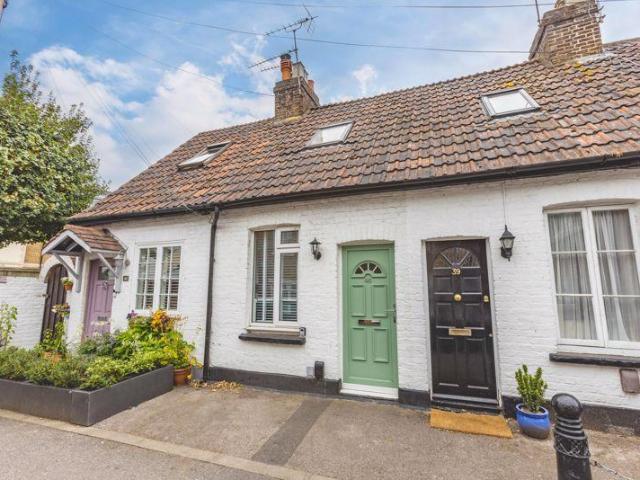 House for sale in Clewer Village, Windsor