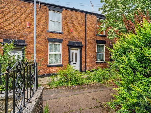 House for sale in Balderstone, Burnedge