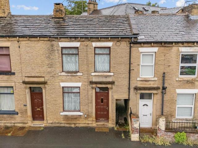 House for sale in Brighouse, West Yorkshire