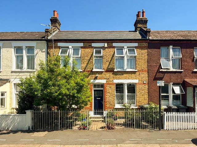 House for sale in London Borough of Lewisham, Greater London
