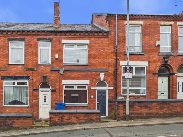 House for sale in New Hall Farm, Wigan