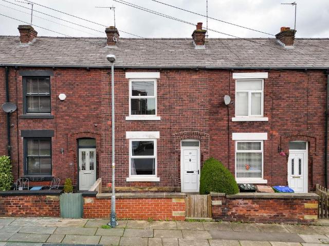 House for sale in Bamford, Burnedge