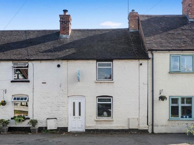 House for sale in Crookhill, Worcestershire