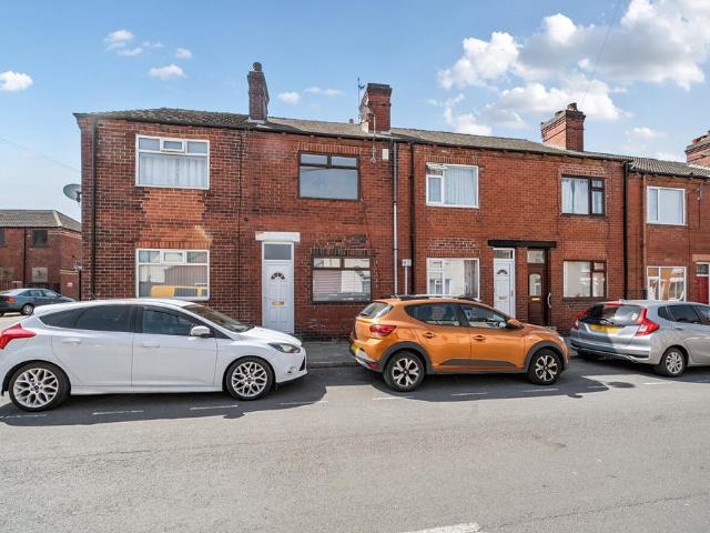 House for sale in Cutsyke, Castleford