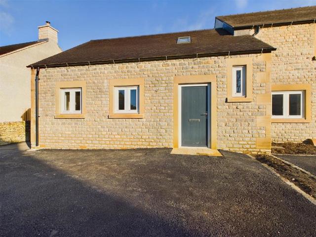 House for sale in Froggatt, East Midlands