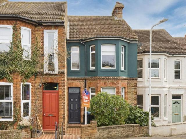 House for sale in West Cliff, Acol