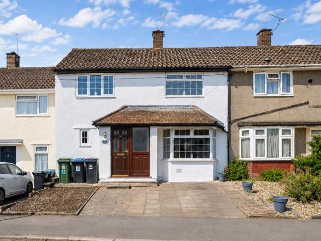 House for sale in Bourne End, Pouchen End