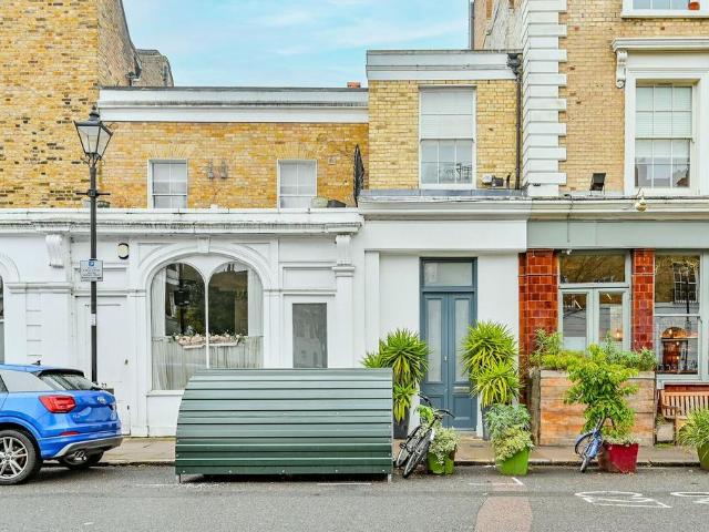 House for sale in Islington, Greater London