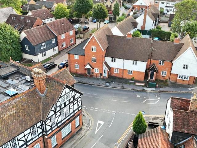House for sale in Lambourne, Epping