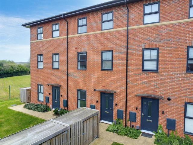 House for sale in Broxtowe, Haddon
