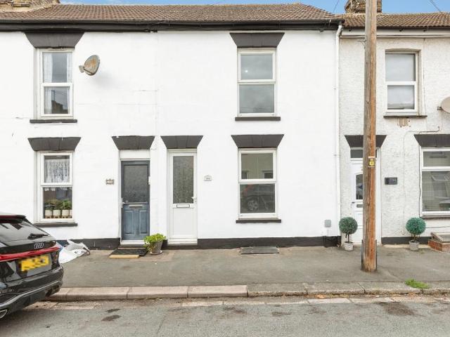 House for sale in Brompton, Gillingham