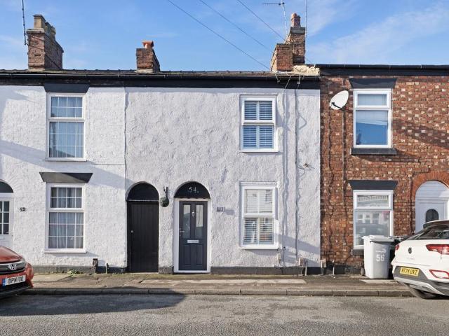 House for sale in Hurdsfield, Macclesfield