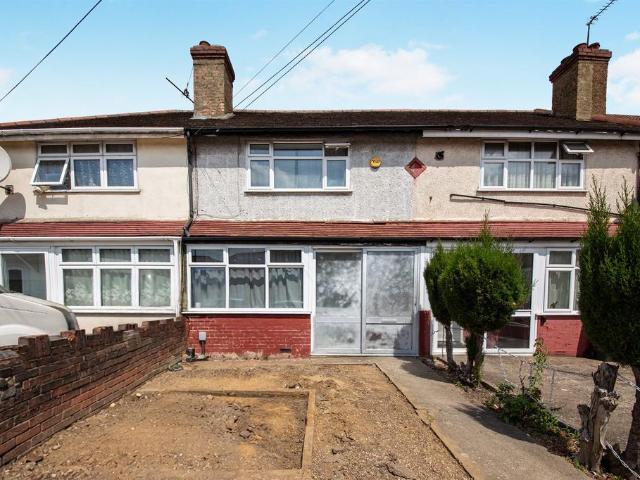House for sale in Upper Edmonton, Greater London