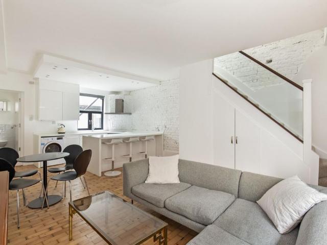 House for sale in Dalston, Greater London