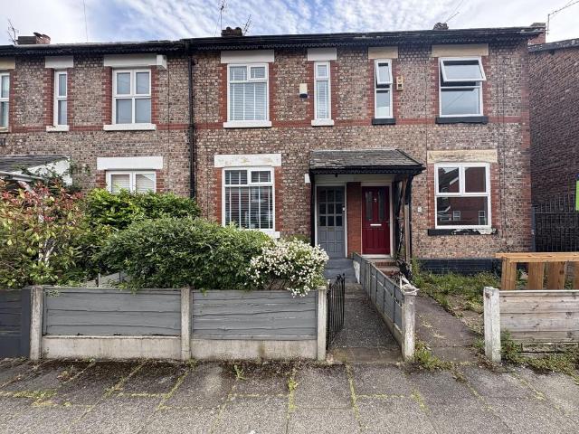 House for sale in Gorse Hill, Trafford Park