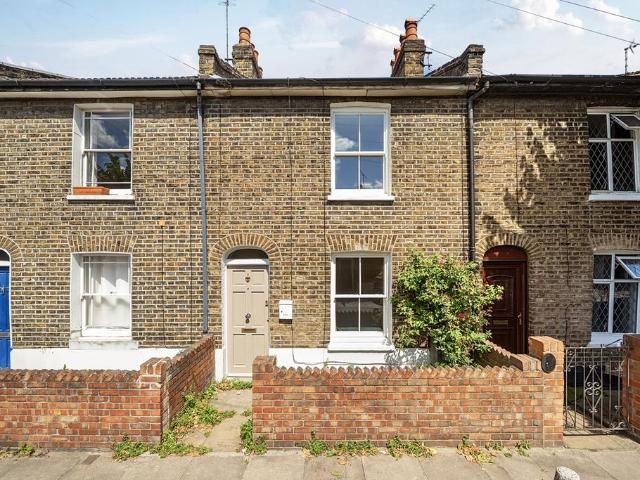 House for sale in East Greenwich, Greater London