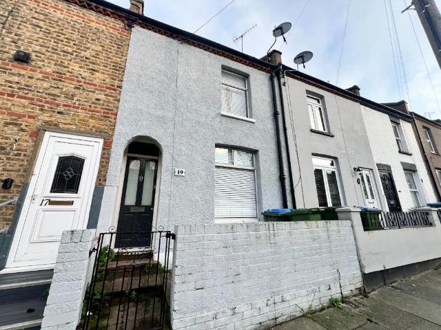 House for sale in Glyndon, Plumstead