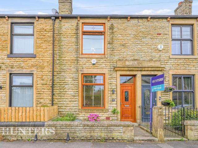 House for sale in Caldermoor, Burnedge