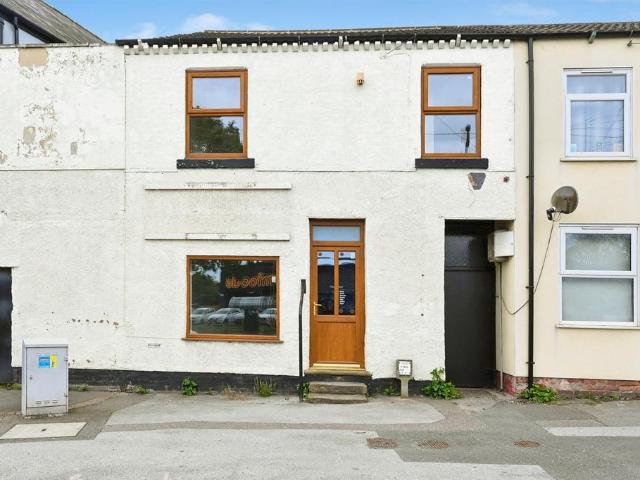 House for sale in Kedleston, East Midlands