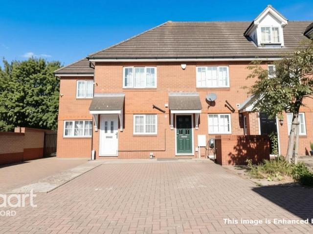 House for sale in Cauldwell, Bedford