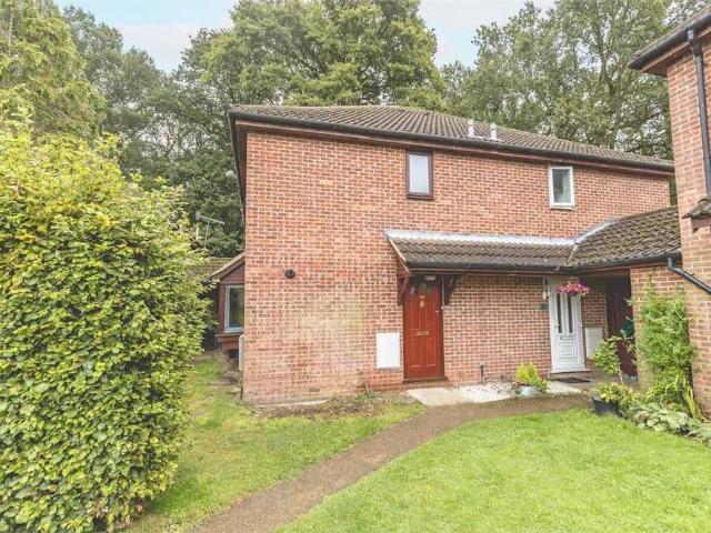House for sale in Beeches Community Board, Farnham Common