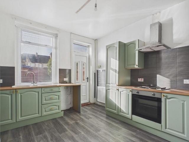 House for sale in Dolcliffe Common, Doncaster