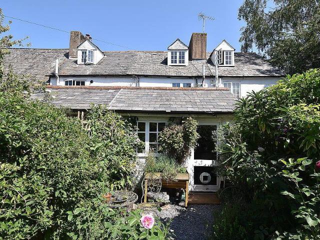 House for sale in Watergate, Devon