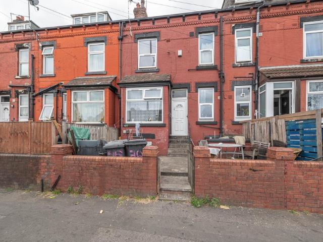 House for sale in Harehills, West Yorkshire