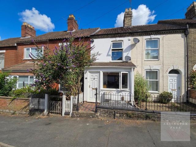 House for sale in New Catton, East Bank
