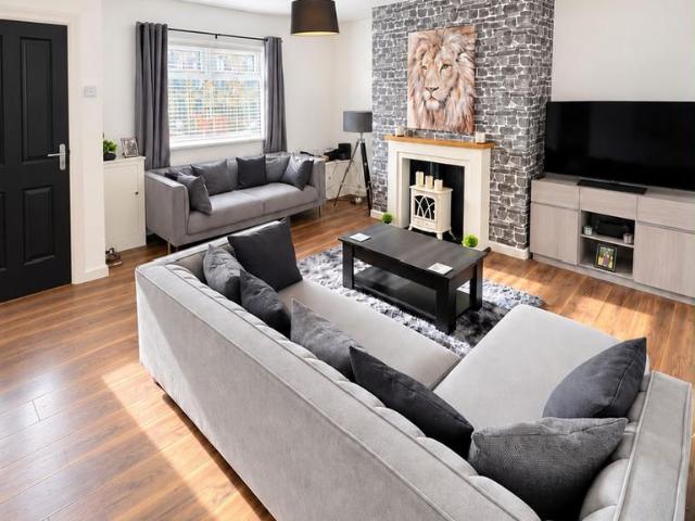 House for sale in Woodhill, Bury
