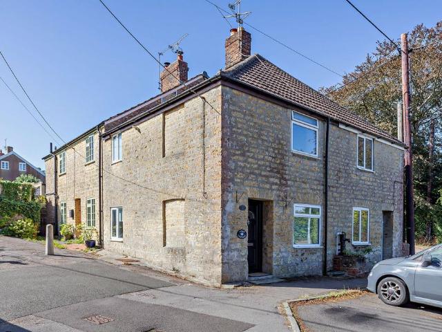 House for sale in Crewkerne, Somerset