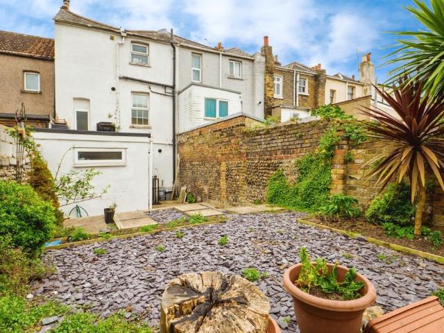House for sale in East Cliff, Acol