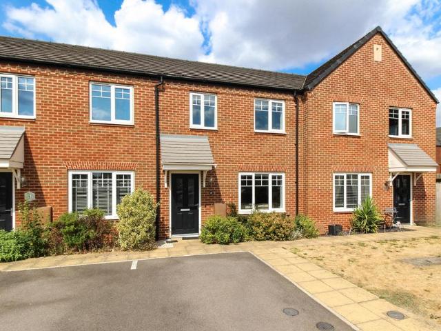 House for sale in Green Close, Warwickshire