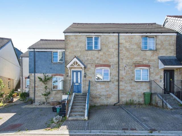 House for sale in Hallaze, Scredda
