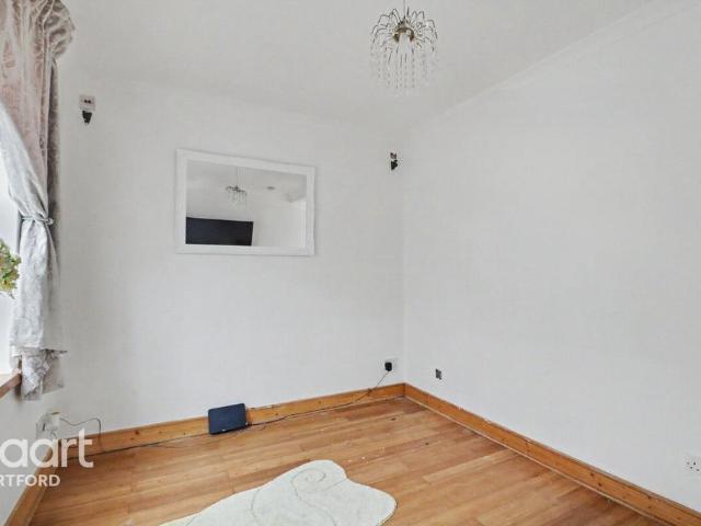 House for sale in Worcester Park Estate, Monks Orchard